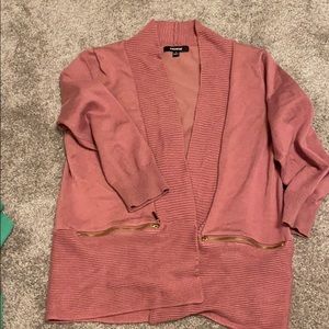 Super cute rose shrug sweater with gold zippers